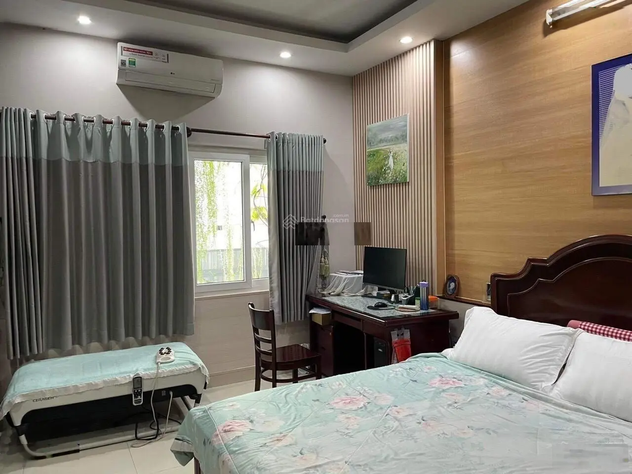4x14m, 4 lầu, Nhà HXH 5m Đoàn Thị Điểm, gần PNJ Phú Nhuận, giá 14.3 tỷ