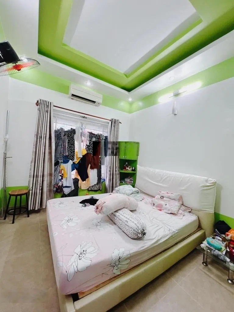 Bán nhà Tôn Đản, Quận 4, 5 tầng, 35m2, giá: 5,9 tỷ