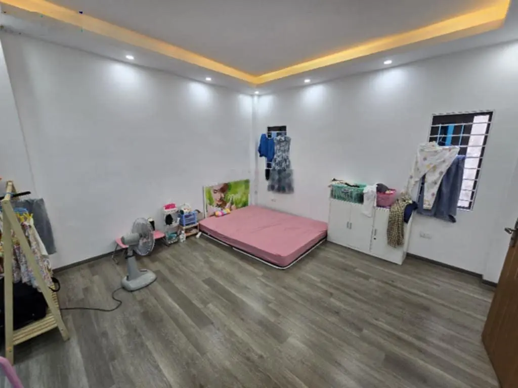 Bán siêu phẩm liên mạc mặt tiền rộng sổ nở hậu 15m ra mặt phố giá hiếm 36m2*5t