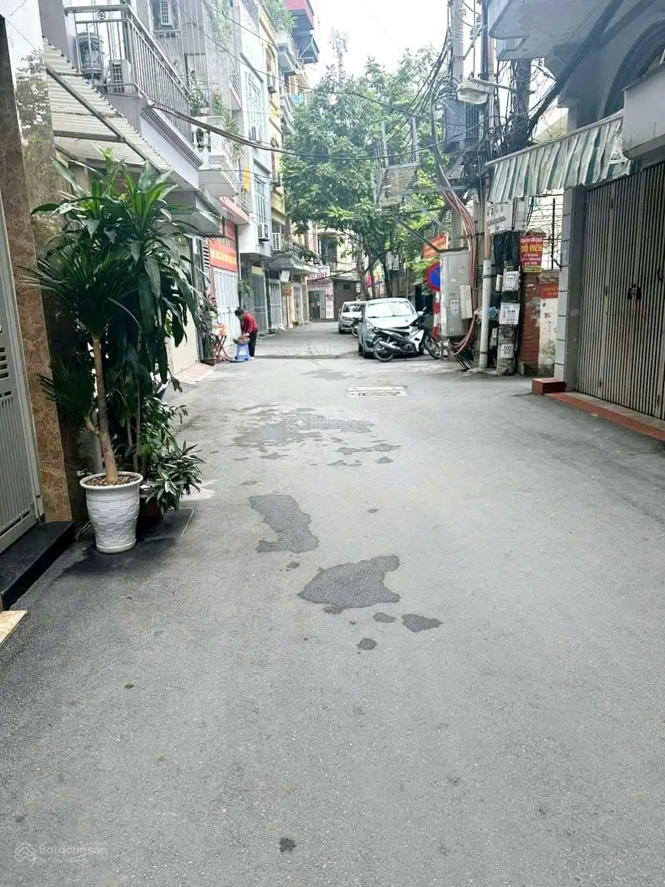 Nhà gần Trường Chinh, 42m2, 4 tầng, căn góc, Mercedes đỗ cửa, tránh nhau thoải mái, 11.5 tỷ
