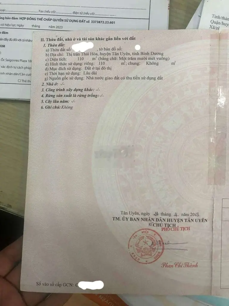 Bán nhà lầu trệt và 3 phòng trọ giá rẻ.