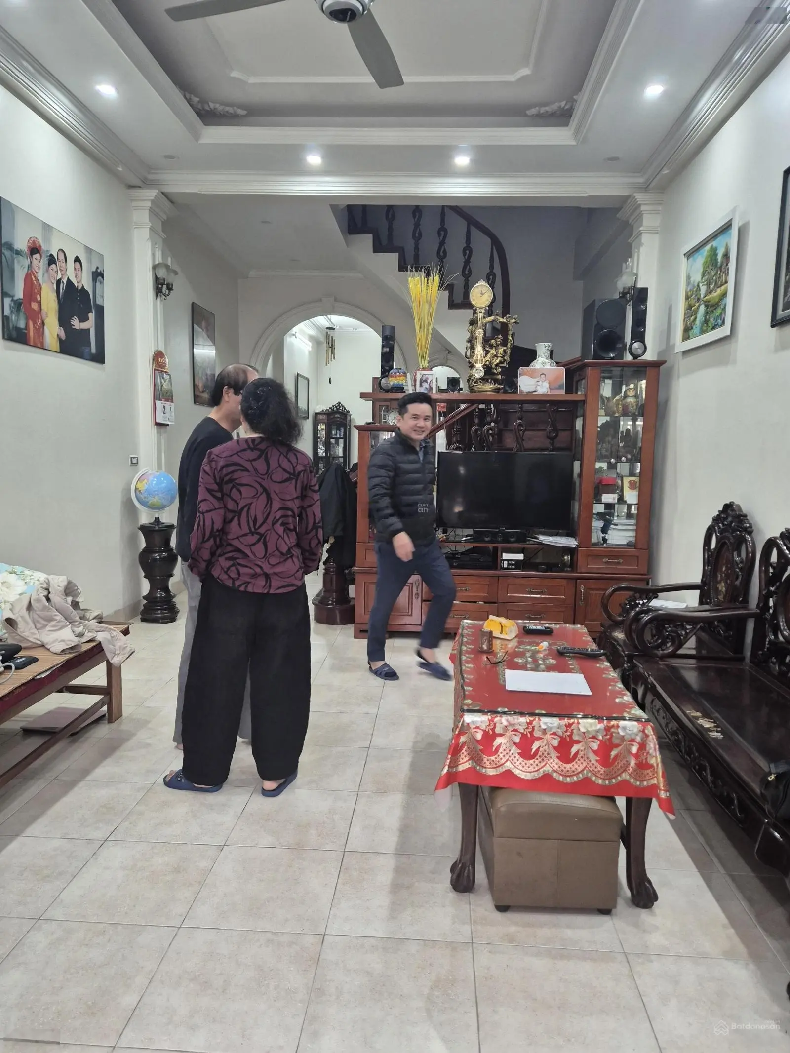 Chính chủ cần bán nhà phân lô ngay KĐT Him Lam Vạn Phúc DT 54m2, MT 5m 4t giá 16.xtỷ. Lh 0912002552