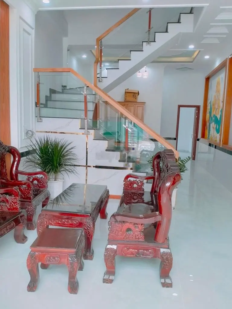 bán nhà sổ riêng mới xây đường ô tô phường Bửu Hoà