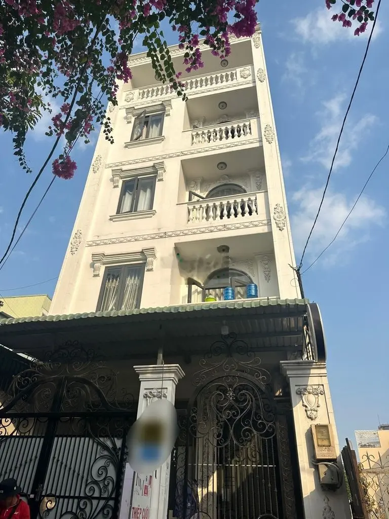 MT kinh doanh Lê Liễu 6x20 đúc 4 lầu có thang máy