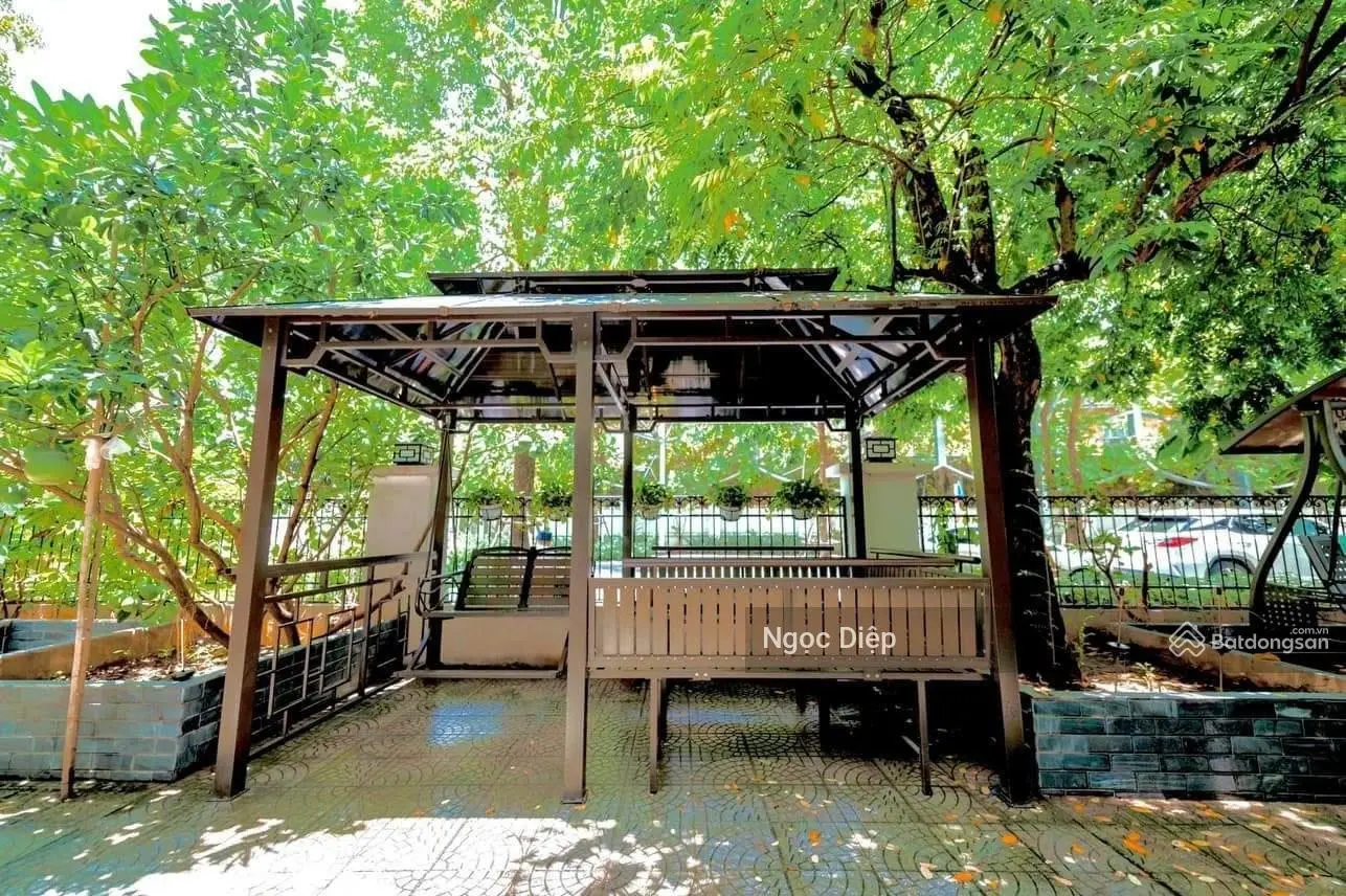 Bán biệt thự căn góc phố hàm nghi thuộc vinhomes gardenia - 3tầng 287m 30mt giá 110tỷ- 0945 453 ***