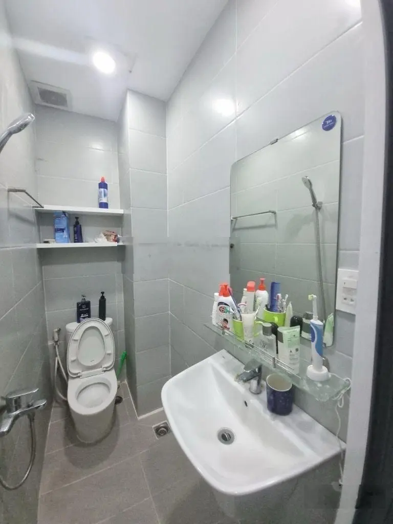 Tây thạnh - 4m x 11m - đường 4m - gần mặt tiền - 3 tầng bê tông mới - chỉ 5.x tỷ