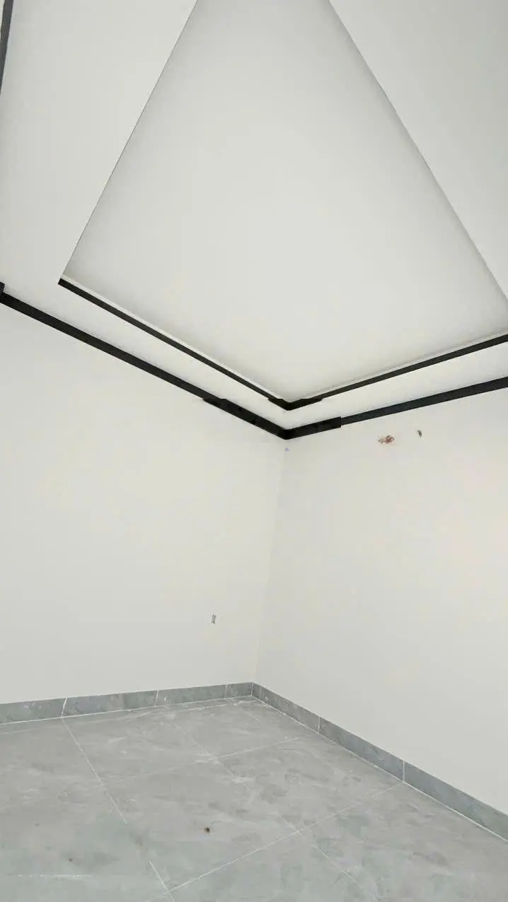 Nhà phố mới xây 92m gần chợ Xón Vắng và Vincom550 Tp. Dĩ An