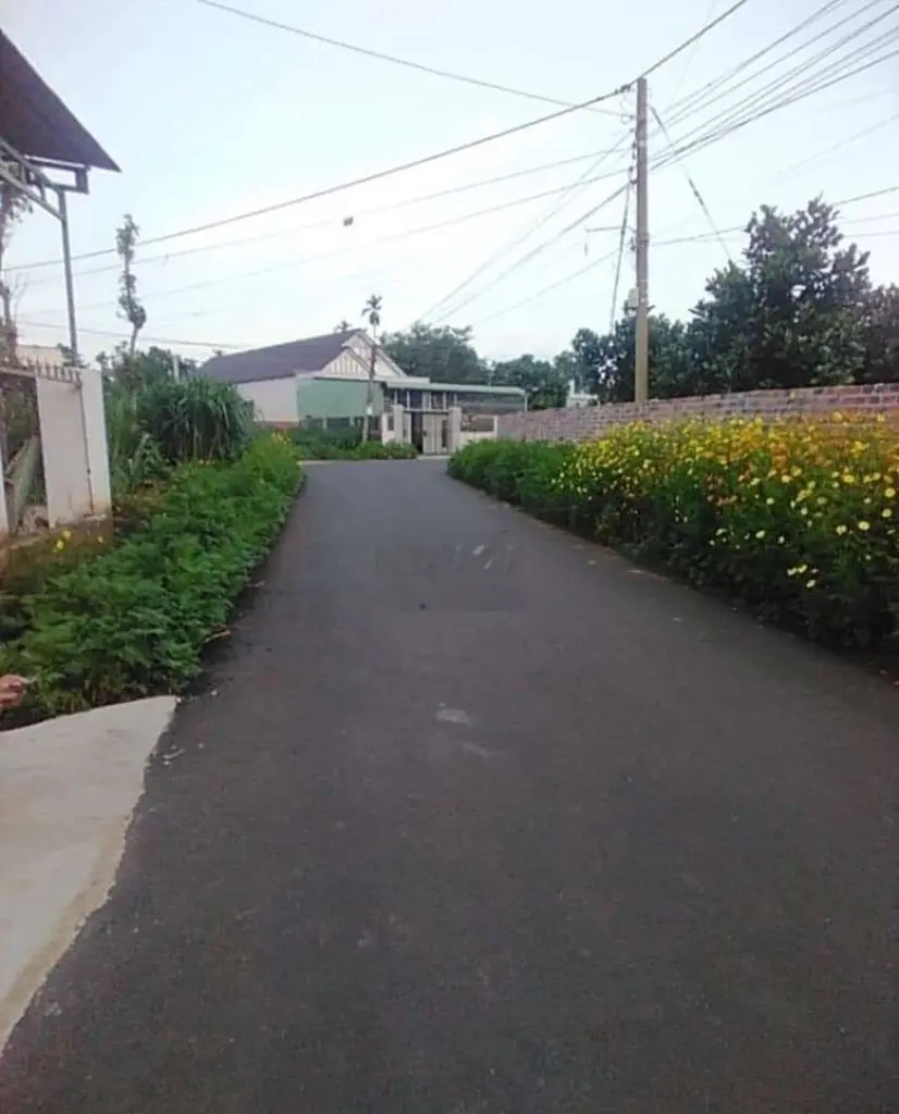 BÁN ĐẤT KHU XUÂN SƠN XÓM QUẢNG ĐƯỜNG XE HƠI KHU DÂN CƯ ĐÔNG KÍN ĐẸP