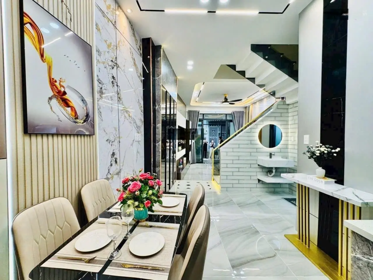 Bán nhà riêng tại Đất Thánh, 3,48 tỷ, 60m2, 4PN, 3WC, đẹp, nhiều tiện ích