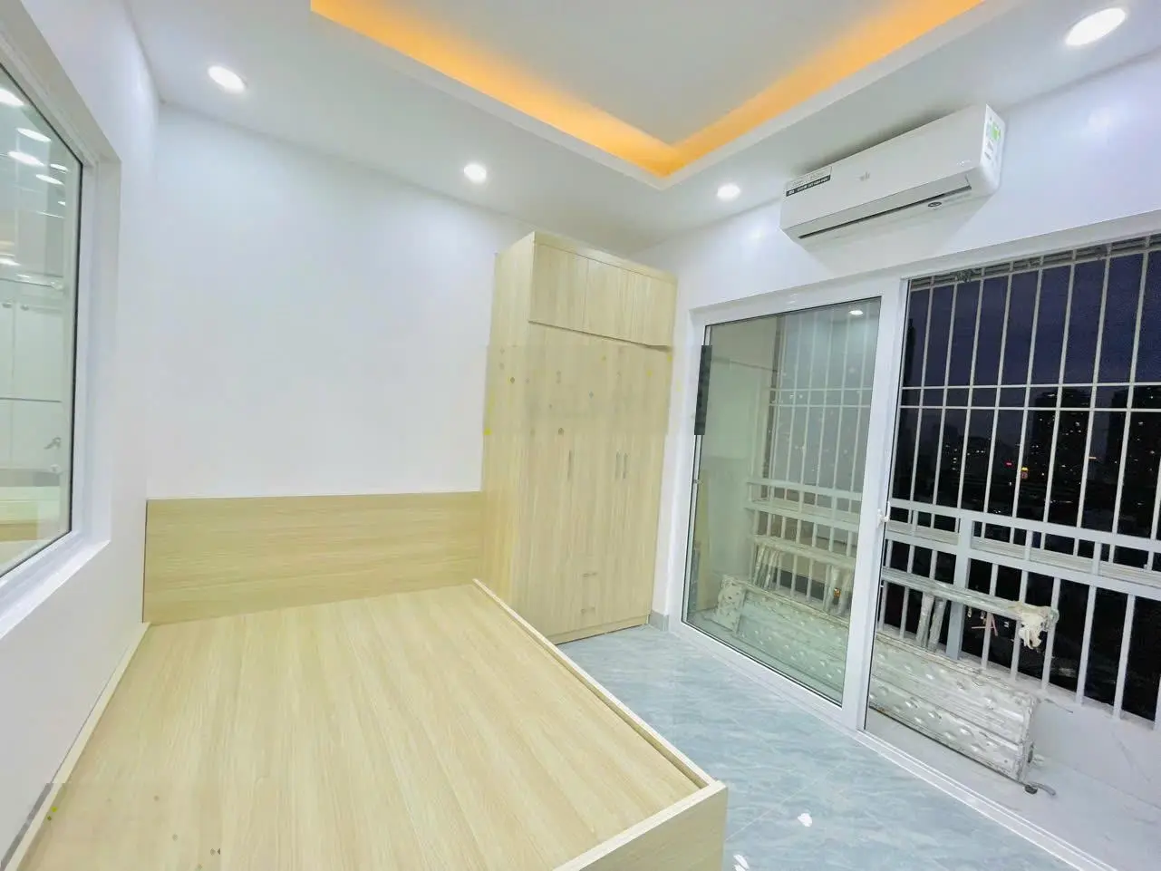 Bán CH 63m2 2n 2w giá 4 tỷ tòa N2D, Hoàng Minh Giám, Trung Hòa, Cầu Giấy