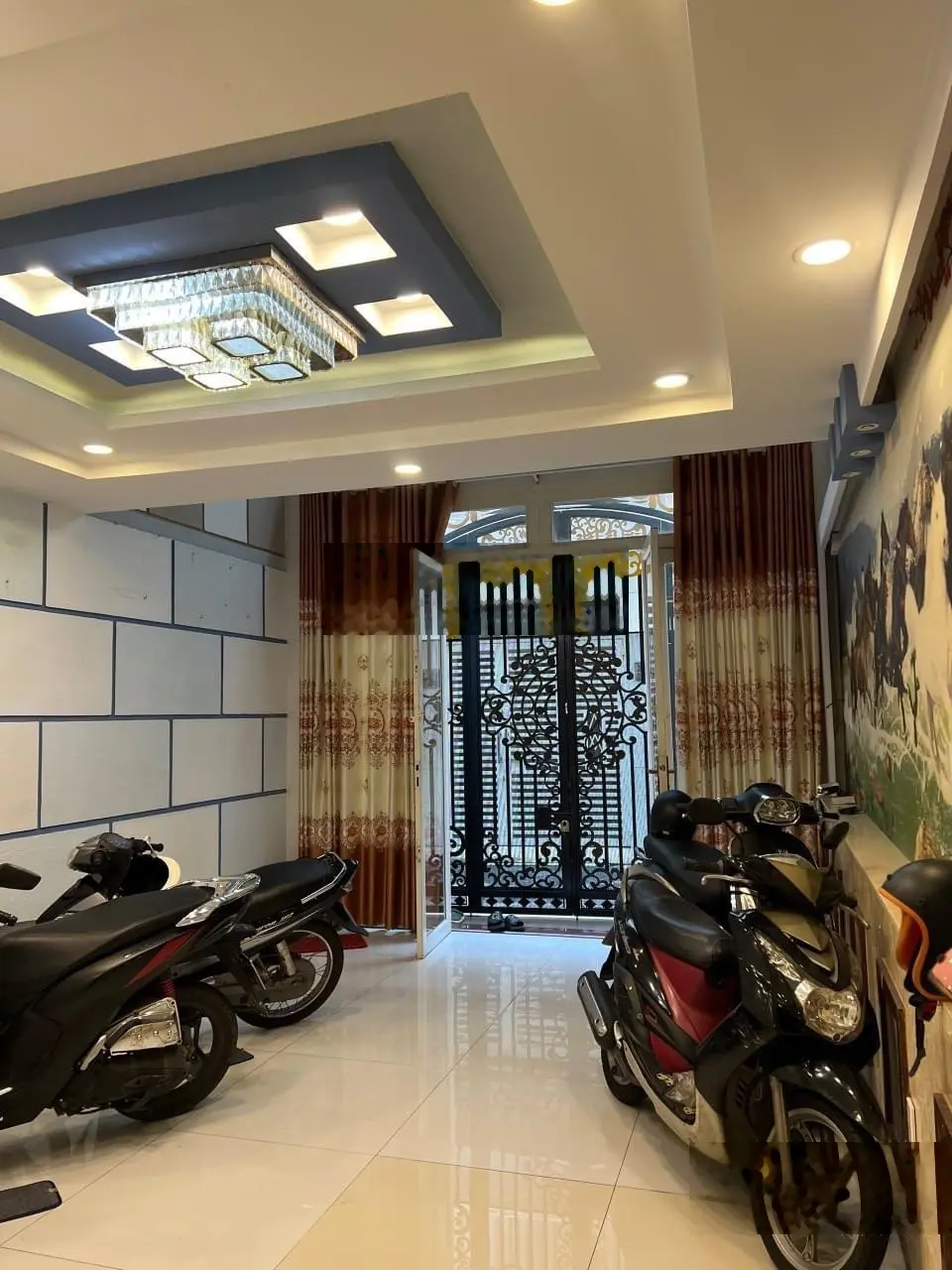 Gấp bán nhanh căn nhà Bùi Tá Hán-Quận 2 giá 3.69tỷ/79m2. Cho thuê 27tr. Gần bệnh quốc tế Mỹ
