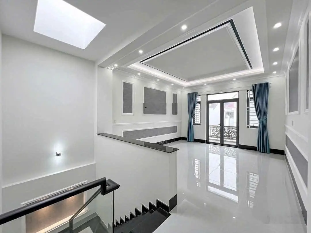 Bán nhà Phong Phú 70m2 1ty4 KDC văn minh, đầy đủ tiện ích. Cho thuê 7tr/ tháng