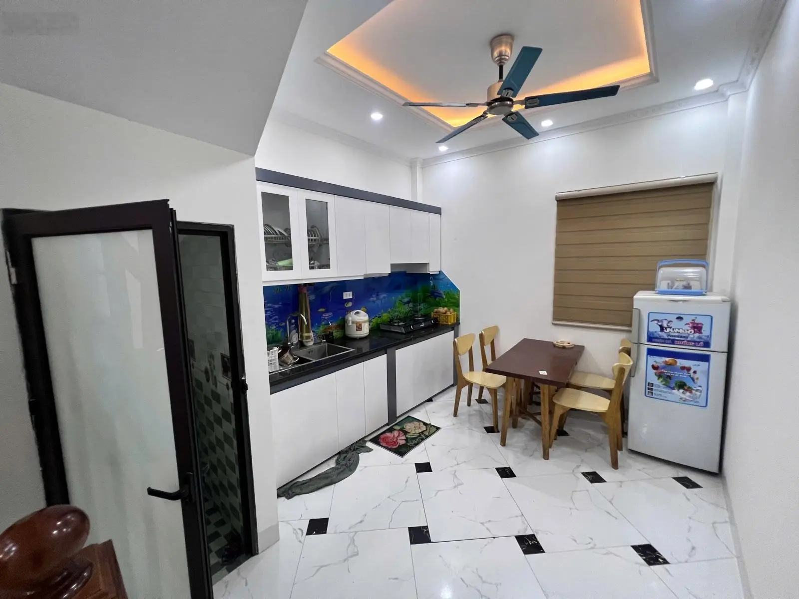 Ô tô đậu trước nhà 3tx30m2 - full nội thất - đường thông - Biên Giang - Hà Đông - giá 3,05 tỷ