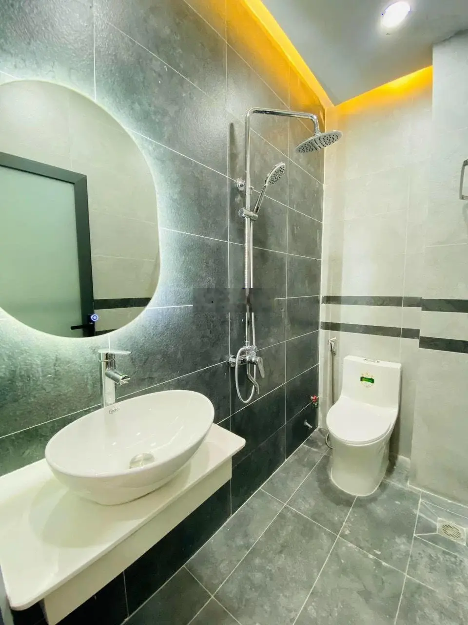 Duy nhất còn 1 căn, 4x15m, 2 lầu, ST, giá 5,6 tỷ. ngay Bình Thành, Quận Bình Tân