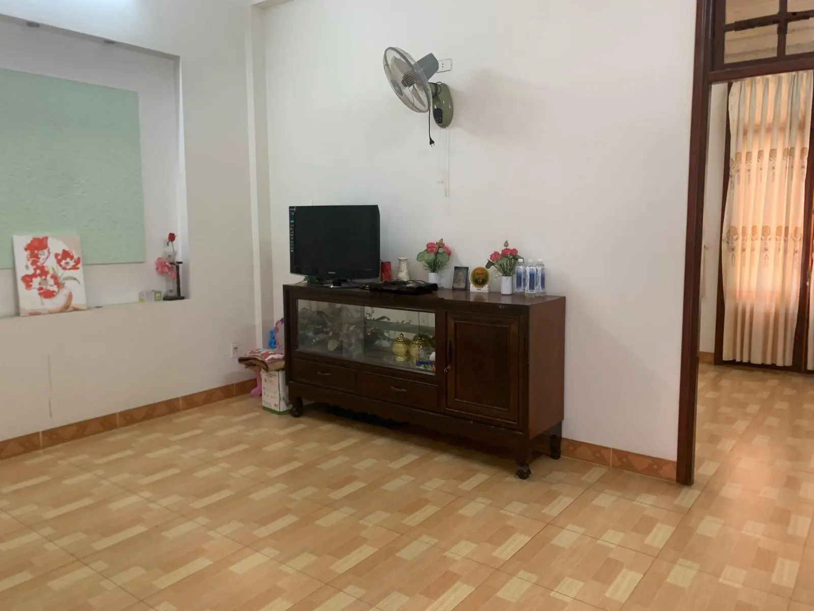 Bán nhà 3 tầng kiên cố mặt tiền Lê Trung Đình chính chủ, 250m2 sàn, 3 phòng ngủ, sổ hồng riêng