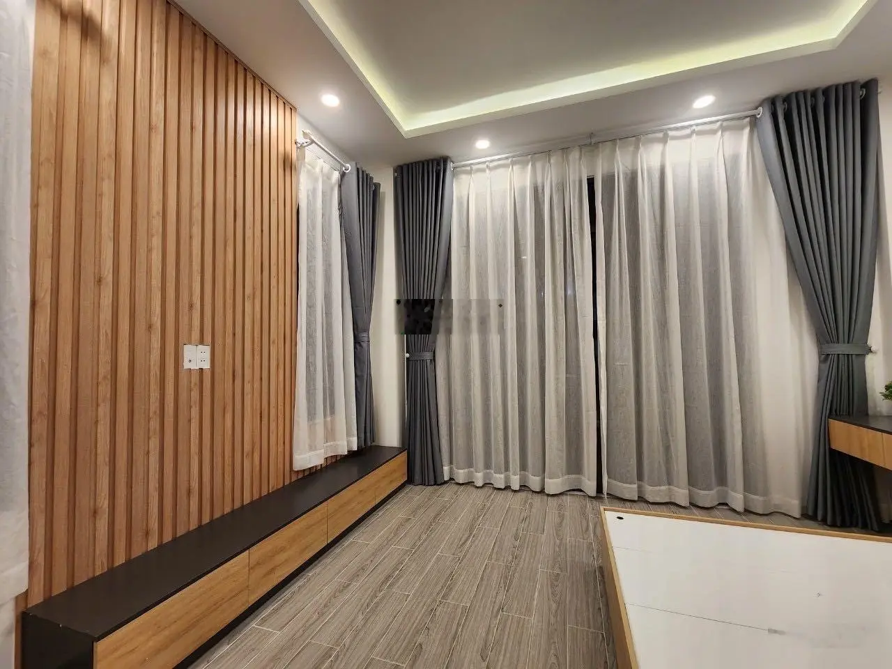 Biệt thự siêu sang - 968m2 - 4 tầng - ngang 18 - Đ. Phạm Thế Hiển phường 7 - quận 8 - giá 38tỷ (TL)