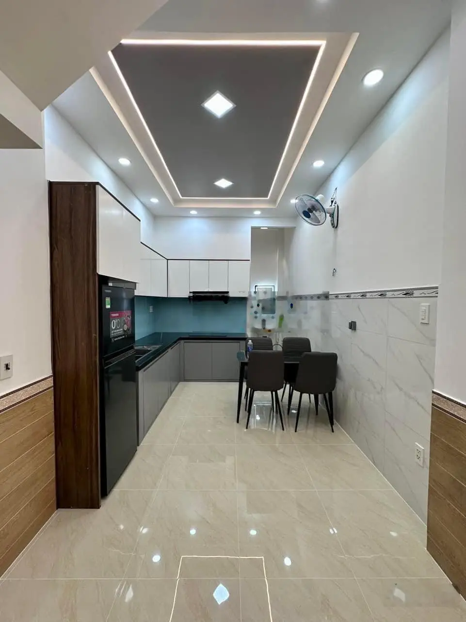 Cô Năm cần bán gấp căn nhà hẻm 150 Trần Tuấn Khải, P5 Quận 5. Giá 3tỷ3/căn 68m2, SHR. LH 0336 556 ***