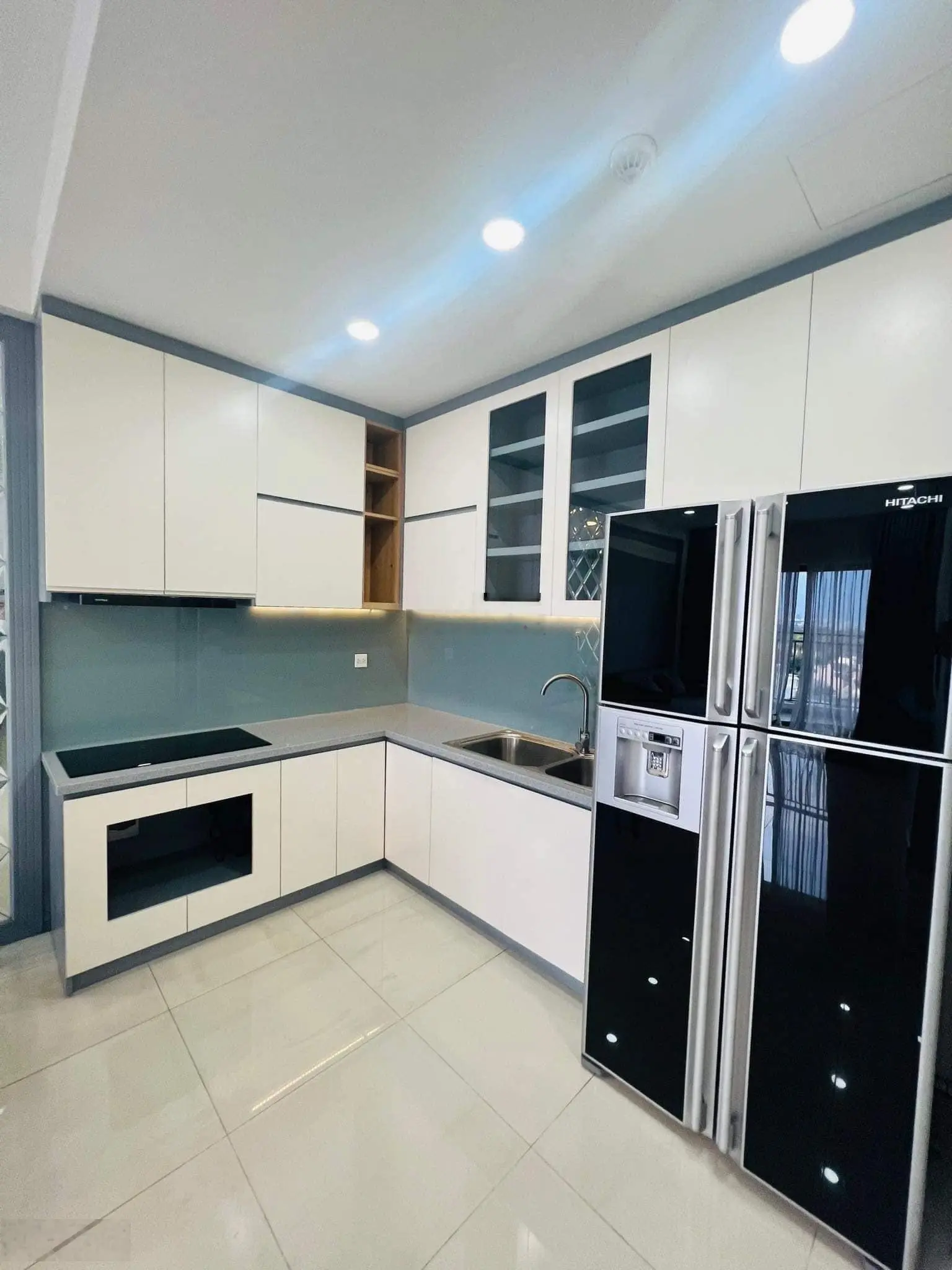 KẸT TIỀN BÁN GẤP CĂN HỘ THE SUN AVENUE QUẬN 2 79M2 2PN2NVS 2TỶ550TRIỆU