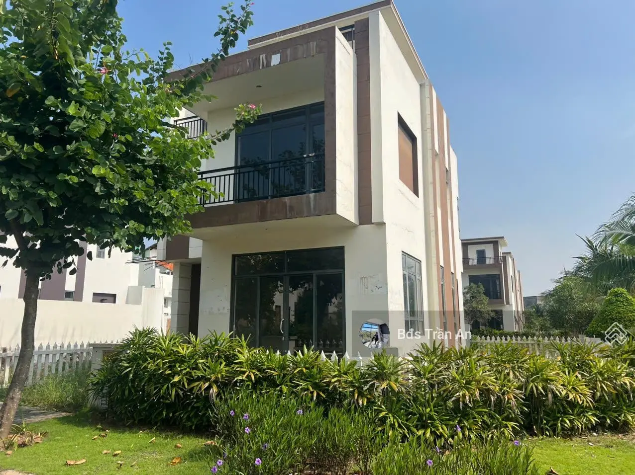 4 tỷ 5 - bán villa góc 2 mặt tiền tại khu biệt thự Trần Anh Riverside