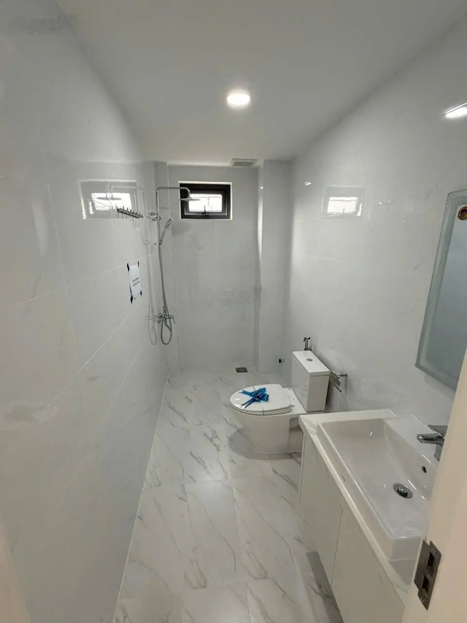 Nhà phố Gia Khải Luxury đối diện chợ An Điền, mặt tiền đường sạch đẹp rộng 42m