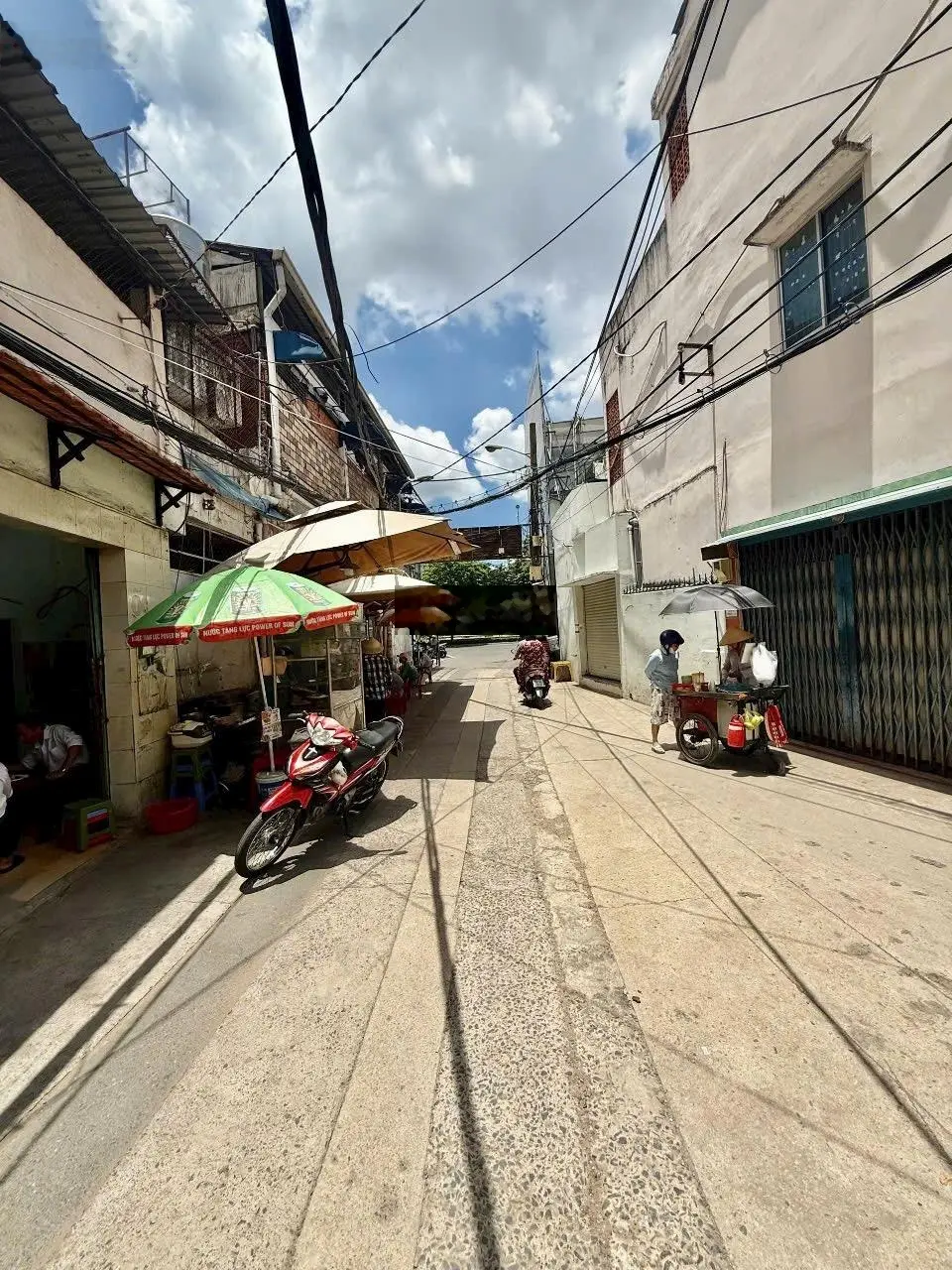 Bán nhà đẹp to HXH khu Điện Biên Phủ giáp Q1 - SHR. Giá quá tốt