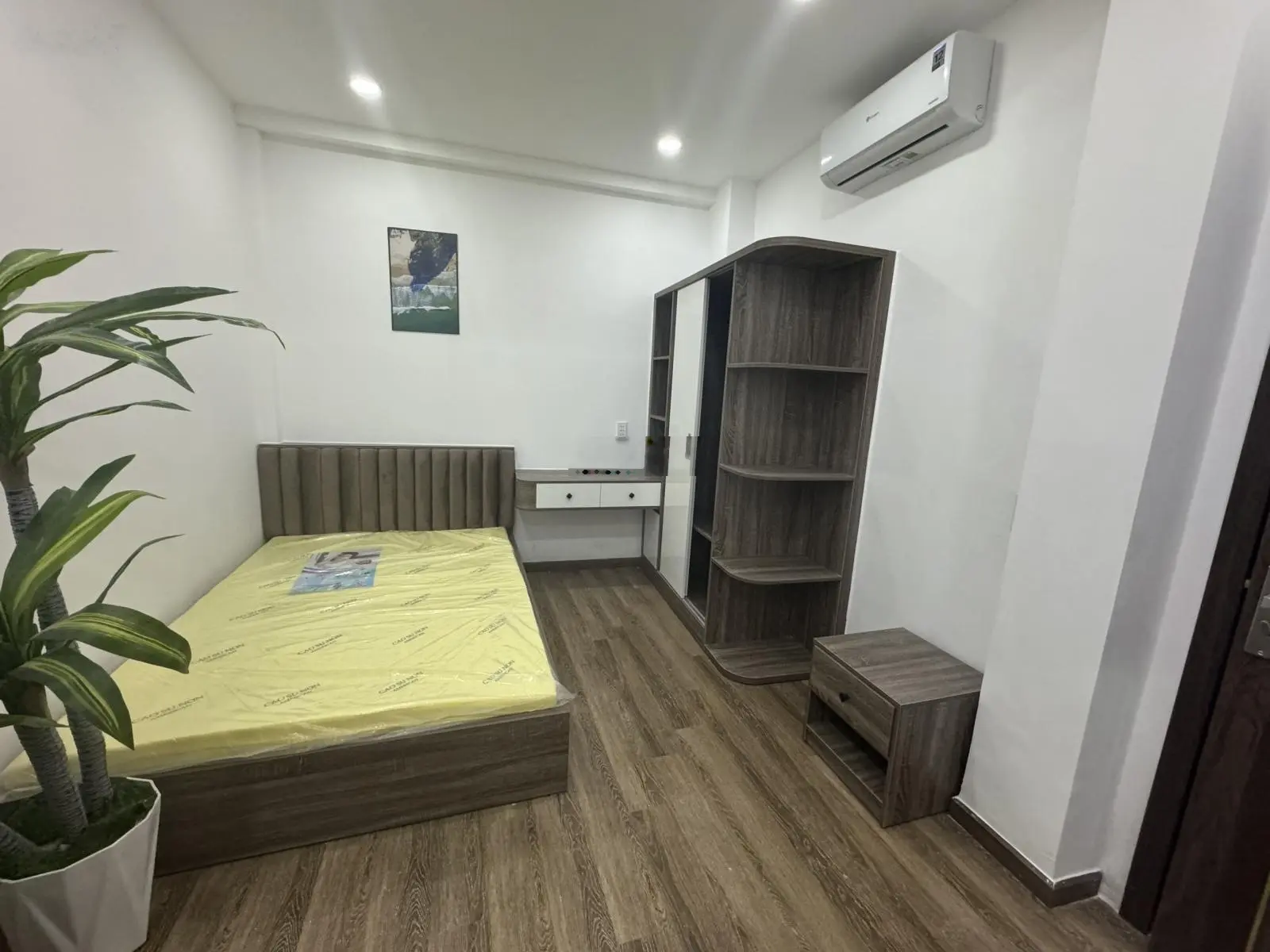 Bán nhà khu VIP Tên Lửa - Bình Tân (4,5X20m) 4 tầng, CN 90m2, SHR, gía giảm còn 11,2 tỷ