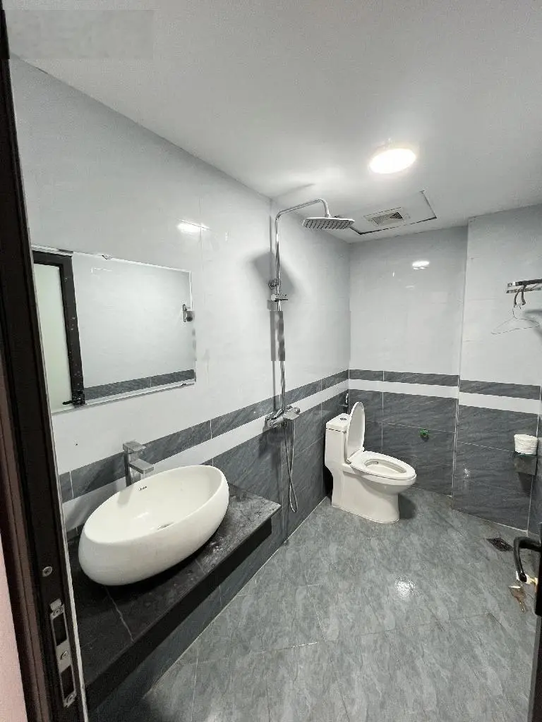 Siêu đẹp - Bán nhà Đại Mỗ 35m2, 5 tầng dân xây, ngõ gần, cách oto tránh đúng 1 nhà. Giá 5.9 tỷ