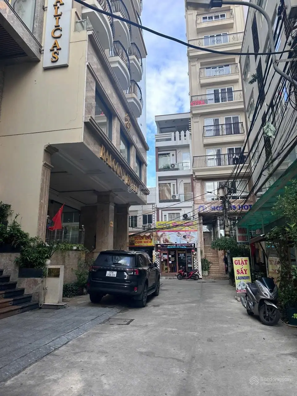 Hạ giá chỉ còn 10,5 tỷ, 4 tầng hẻm Trần Phú, Lộc Thọ, Nha Trang DT 47,7m2 ngang 4m, cách biển 20m