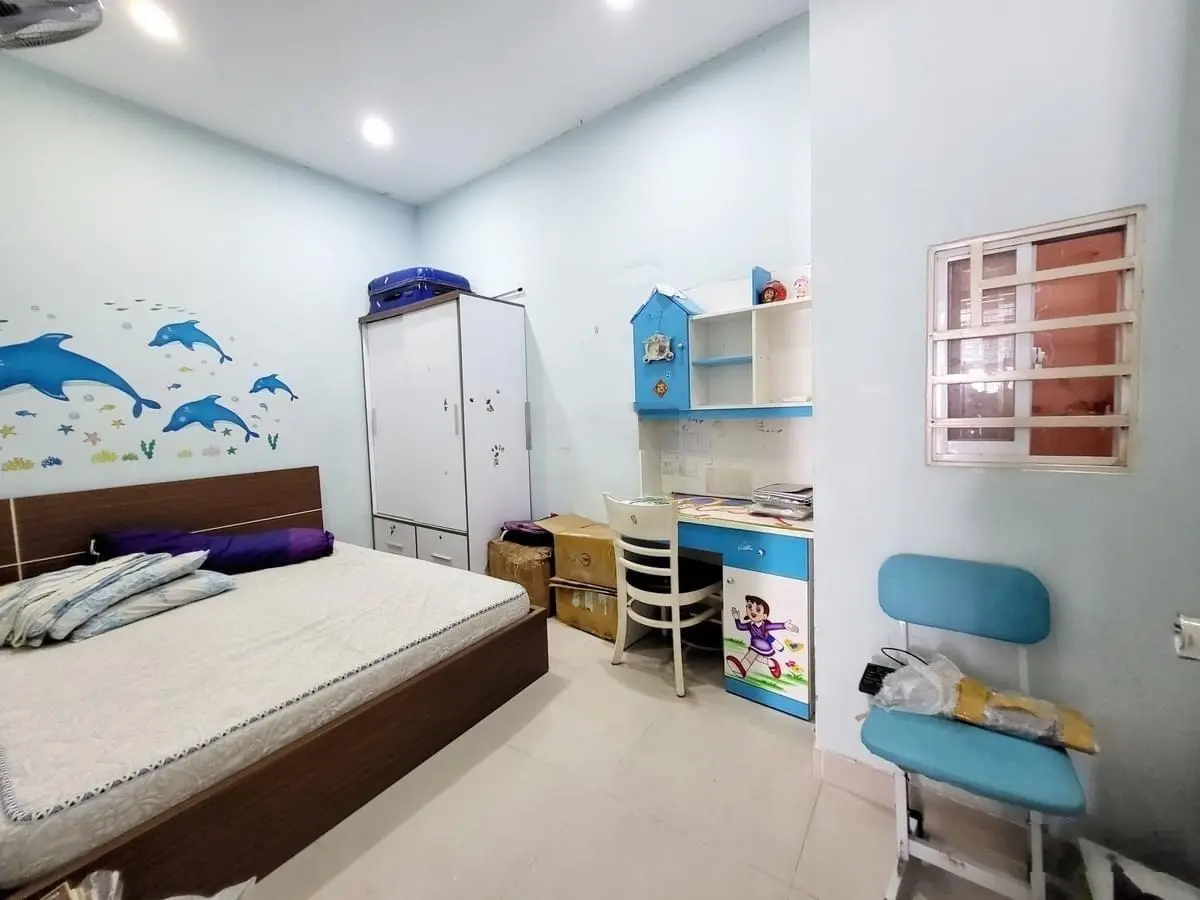 Bán nhà Thiên Phước, sát vách Q10, (4.2x10) nở hậu 4.6m, 2 tầng mới, 1 căn ra hẻm ôtô, Chỉ 5tỷ25 TL