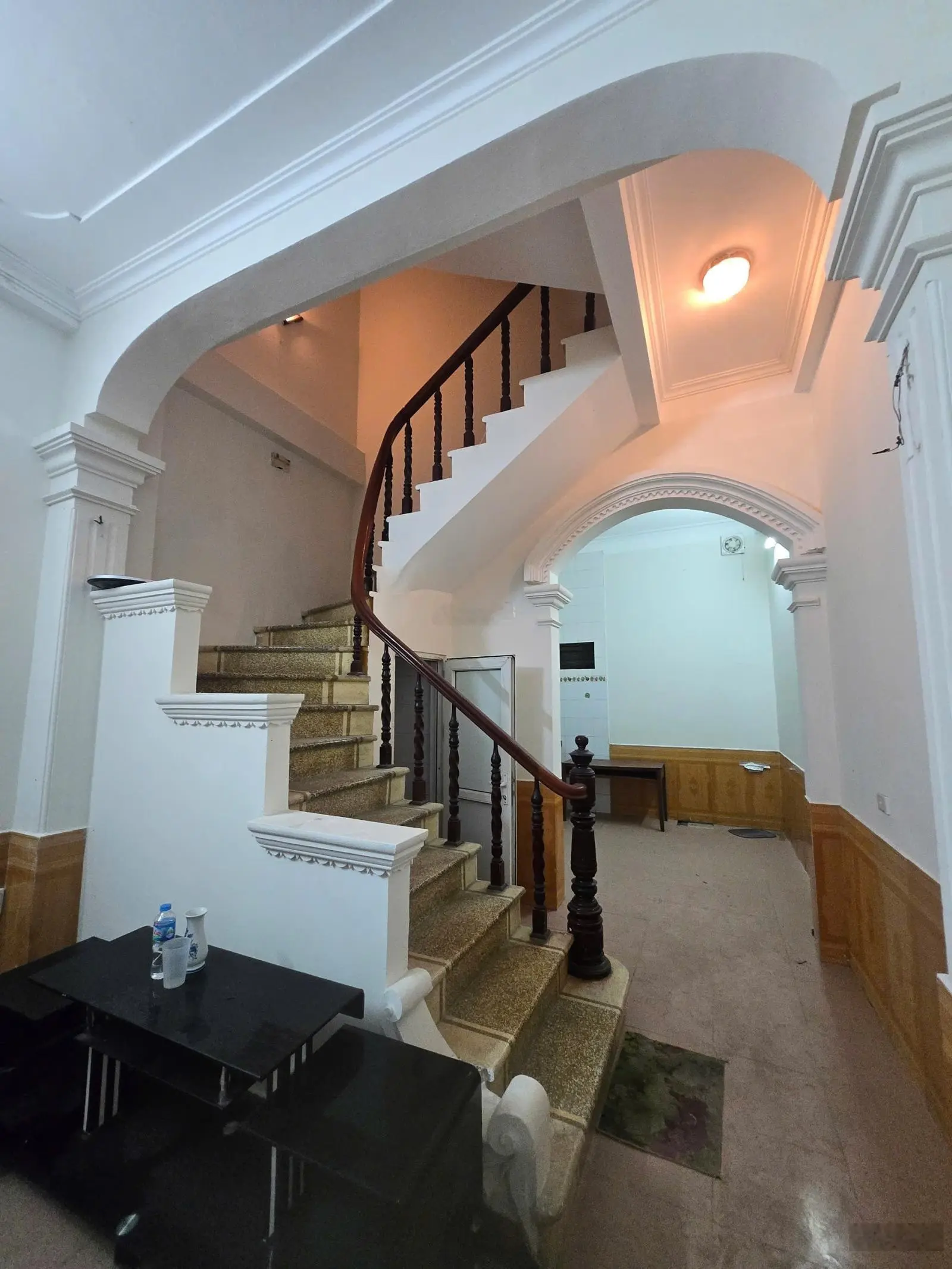 Chú Ý, DT : 48m2 , Khu Phân Lô Bộ Đội , Nơi Hiếm Bán , Nhà 3 Tầng , Gần Phố , Giá mềm : 8.6 tỷ