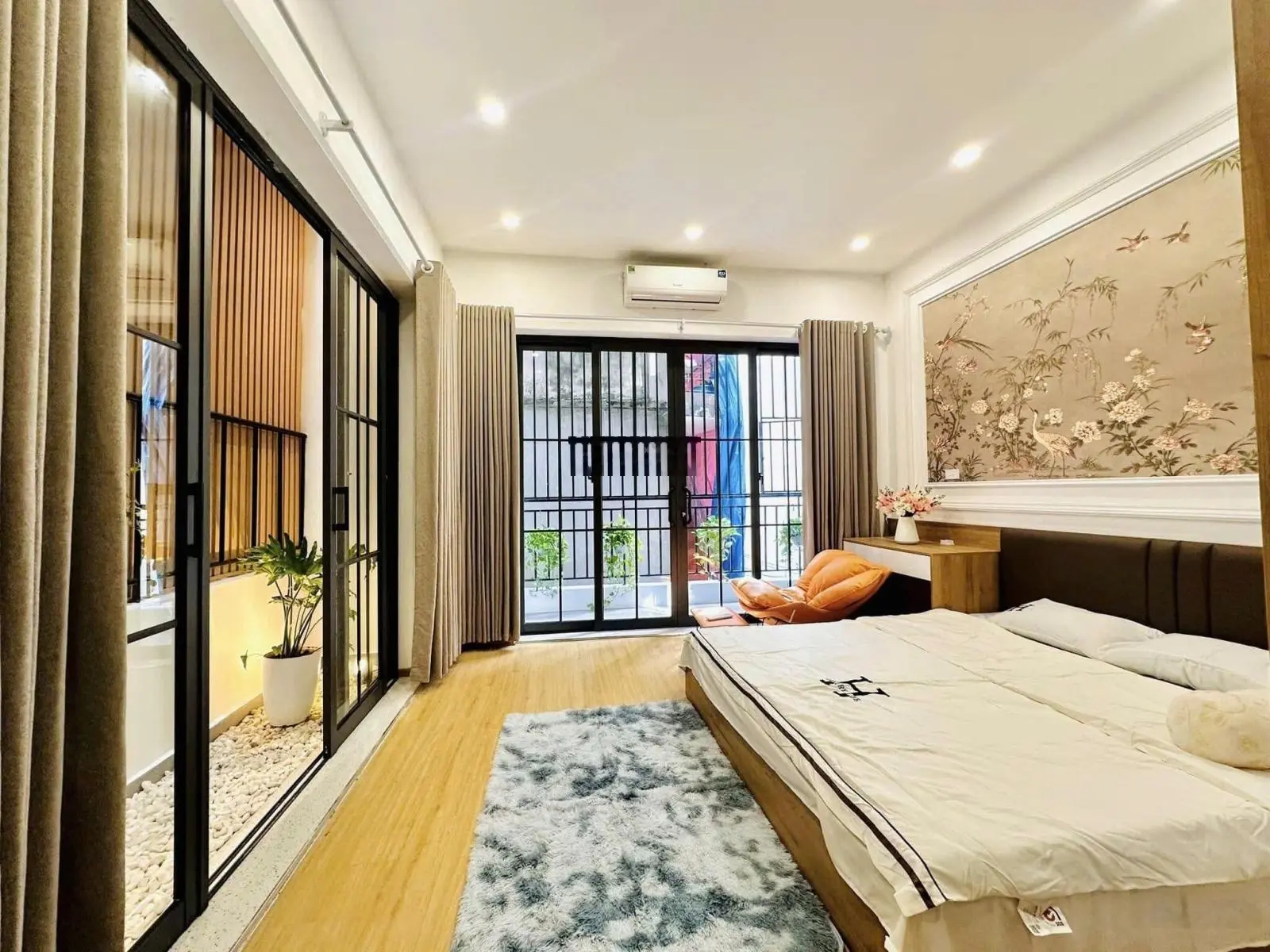 Bán gấp nhà riêng 40m2 SHR, có 2,65 tỷy tại Lý Chính Thắng, Quận 3 nhỏ gọn siêu đẹp đầy đủ tiện ích