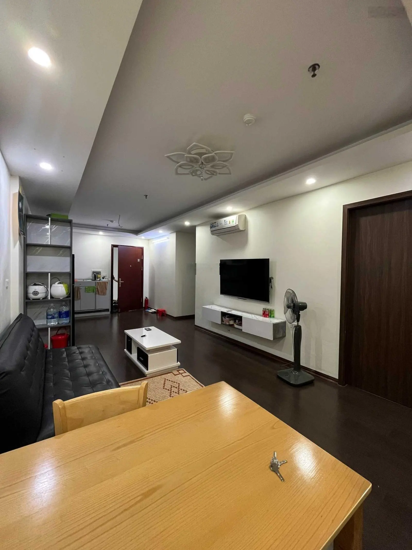 Bán căn hộ V-City, Võ Cường, thành phố Bắc Ninh. 2 ngủ, full đồ đẹp LH: 0978 862 ***