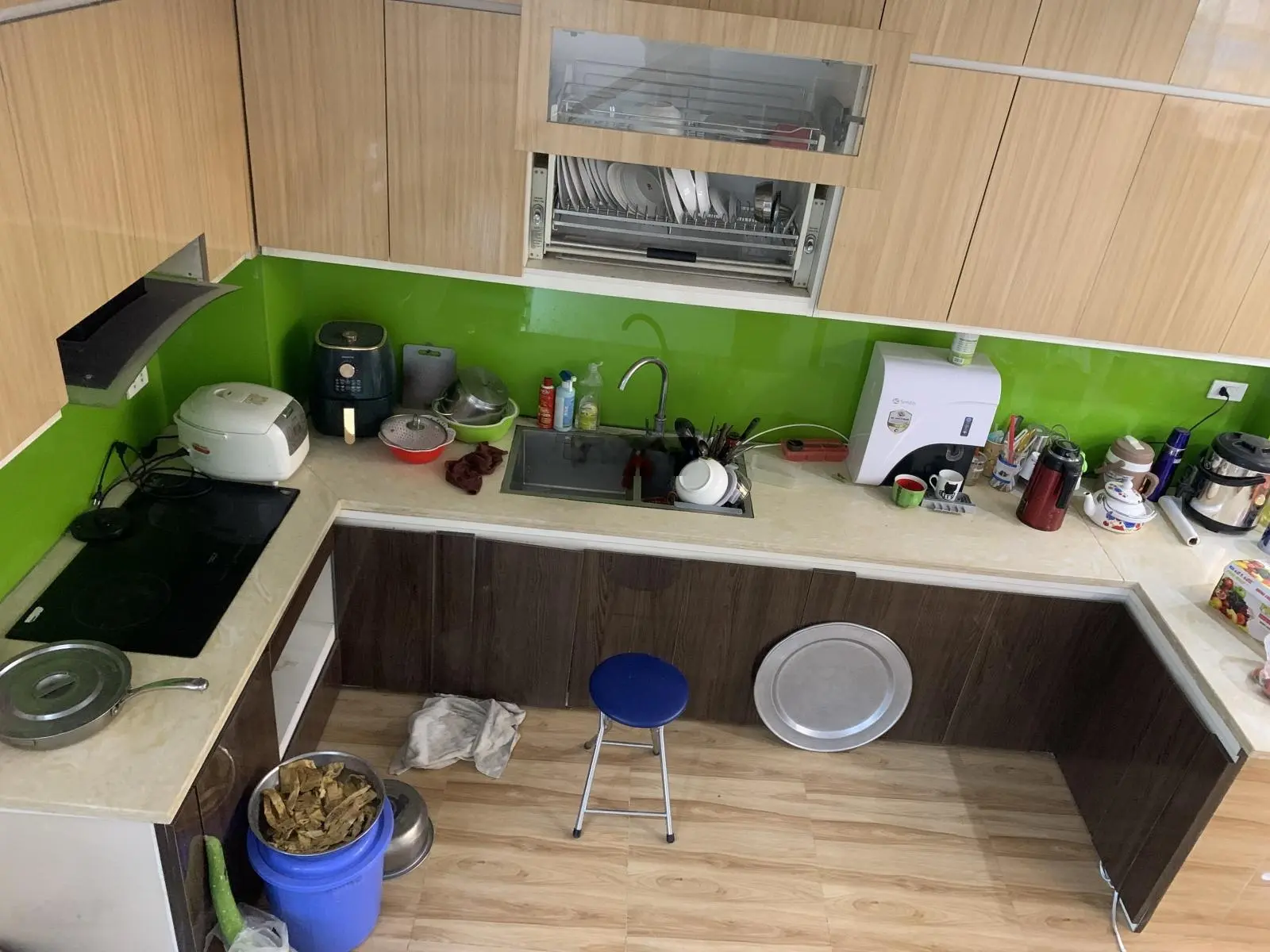 11 ty Nhà 5 tầng, gara oto rộng, 4 phòng ngủ 47m2, xây kiên cố