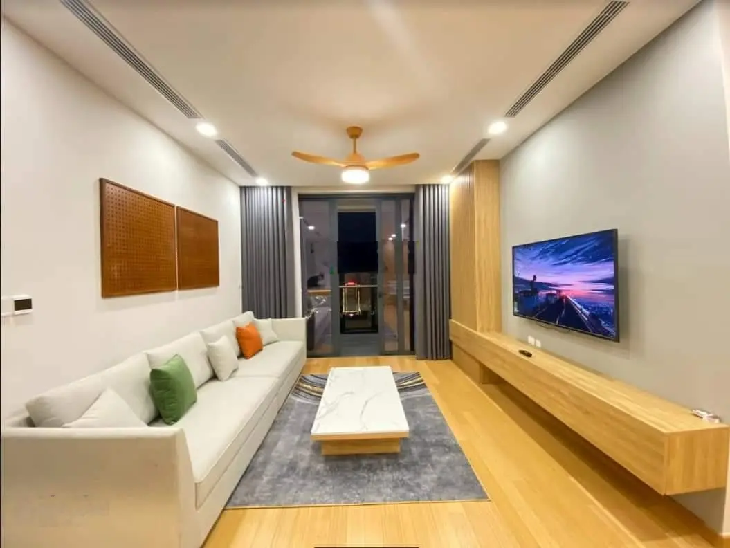 Chính chủ gửi bán căn hoa hậu, lô góc 2 mặt thoáng, ban công mát mẻ, giá rẻ nhất thị trường .