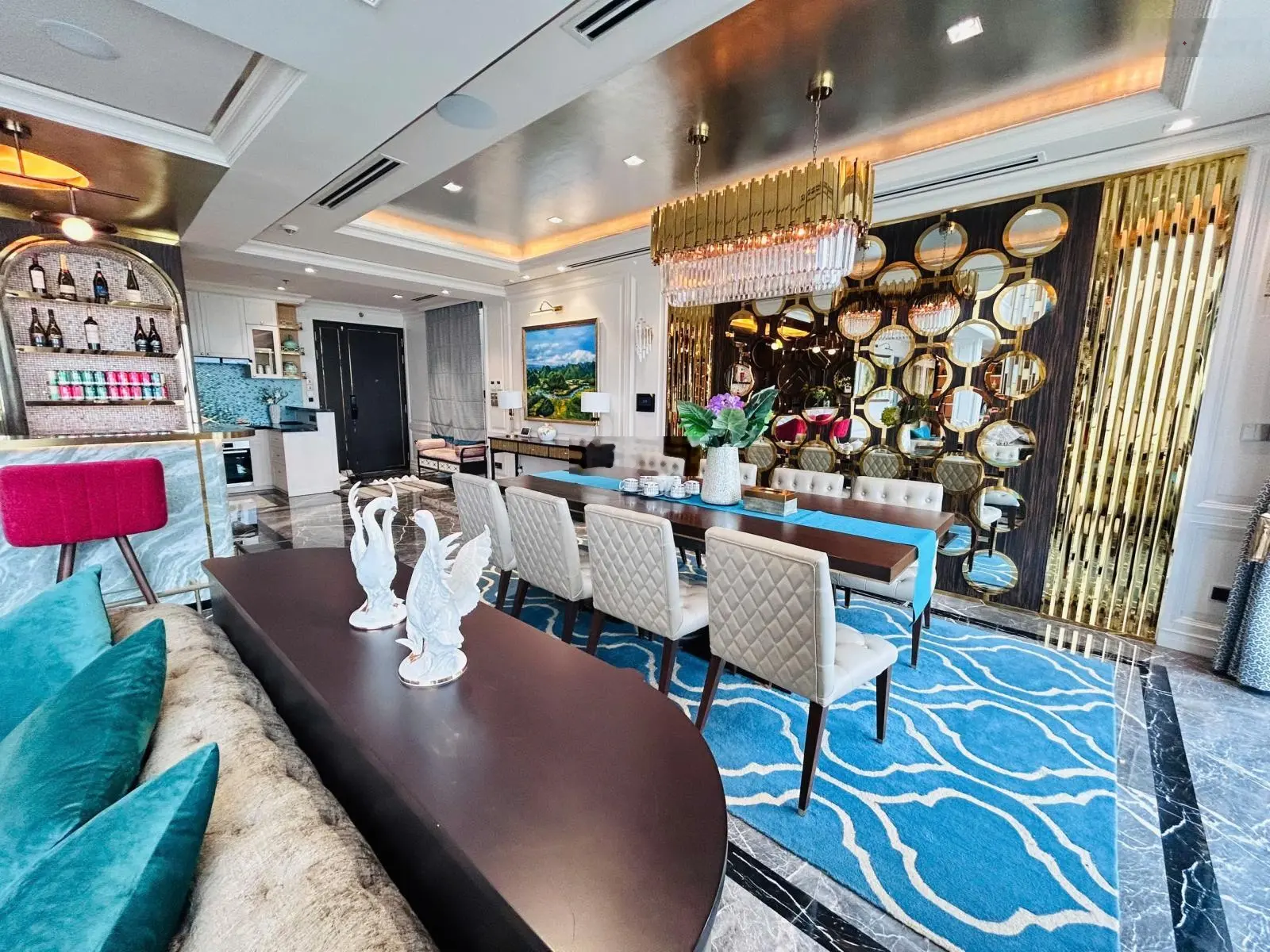 Bán penthouse nội thất sang trọng view sông q2 thảo điền. liên hệ 0902 835 ***