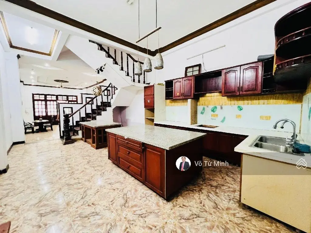Bán nhà riêng tại Đường Phạm Văn Bạch, Tân Bình, TP.HCM, giá siêu hời 11,5 tỷ, 140m2