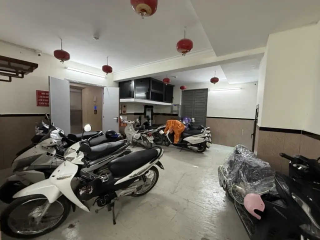 Cần bán gấp ccmn-hồ tùng mậu -cầu giấy tổng 19 phòng doanh thu 1,2 tỷ /năm dt:85m giá 16,5 ty