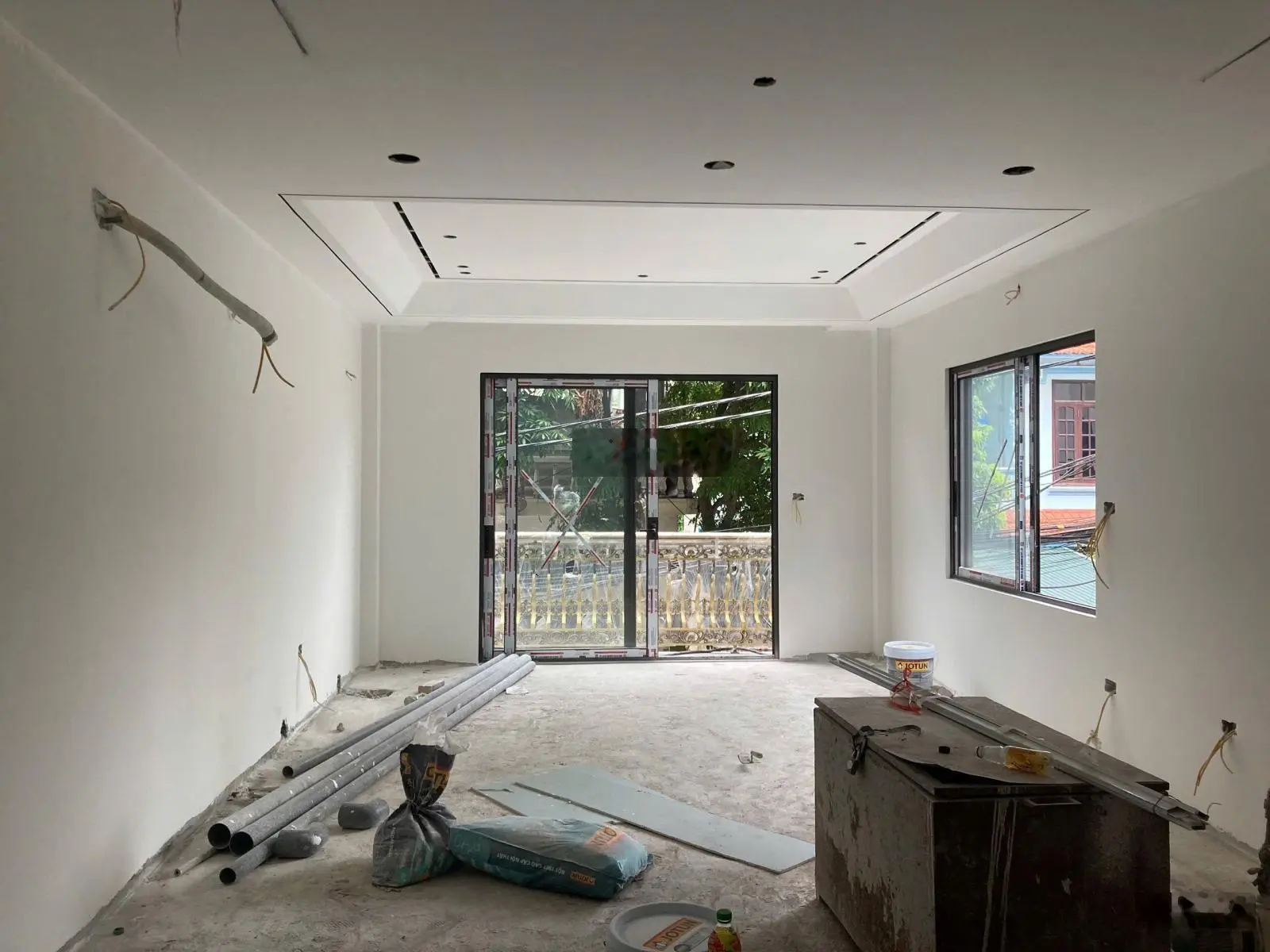 Bán nhà DT 48m2 căn góc 2 mặt tiền, ô tô 7 chỗ vào nhà tại phường Việt Hưng, Long Biên, Hà Nội