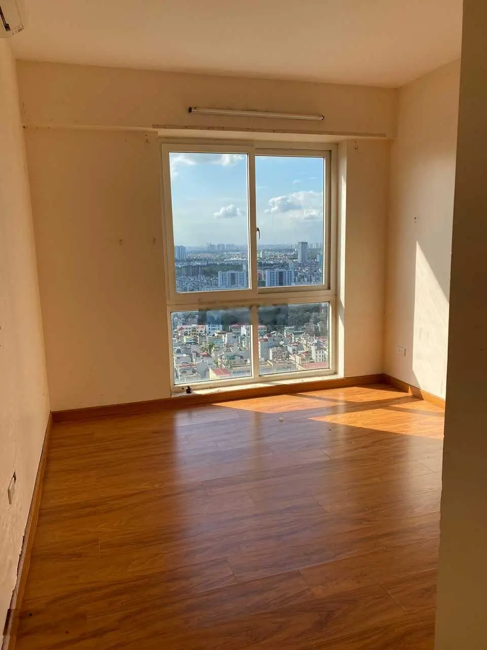 Duy nhất căn 03 tòa SME Hà Đông - 141m2 - 3 ngủ, 3vs - phòng khách đá bóng - 4,1 tỷ