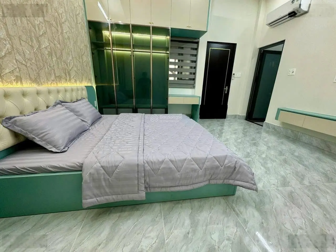Bán gấp căn MTKD khu K300 phường 12 quận Tân Bình 8x20m, 3 lầu giá 25.5 tỷ thương lượng