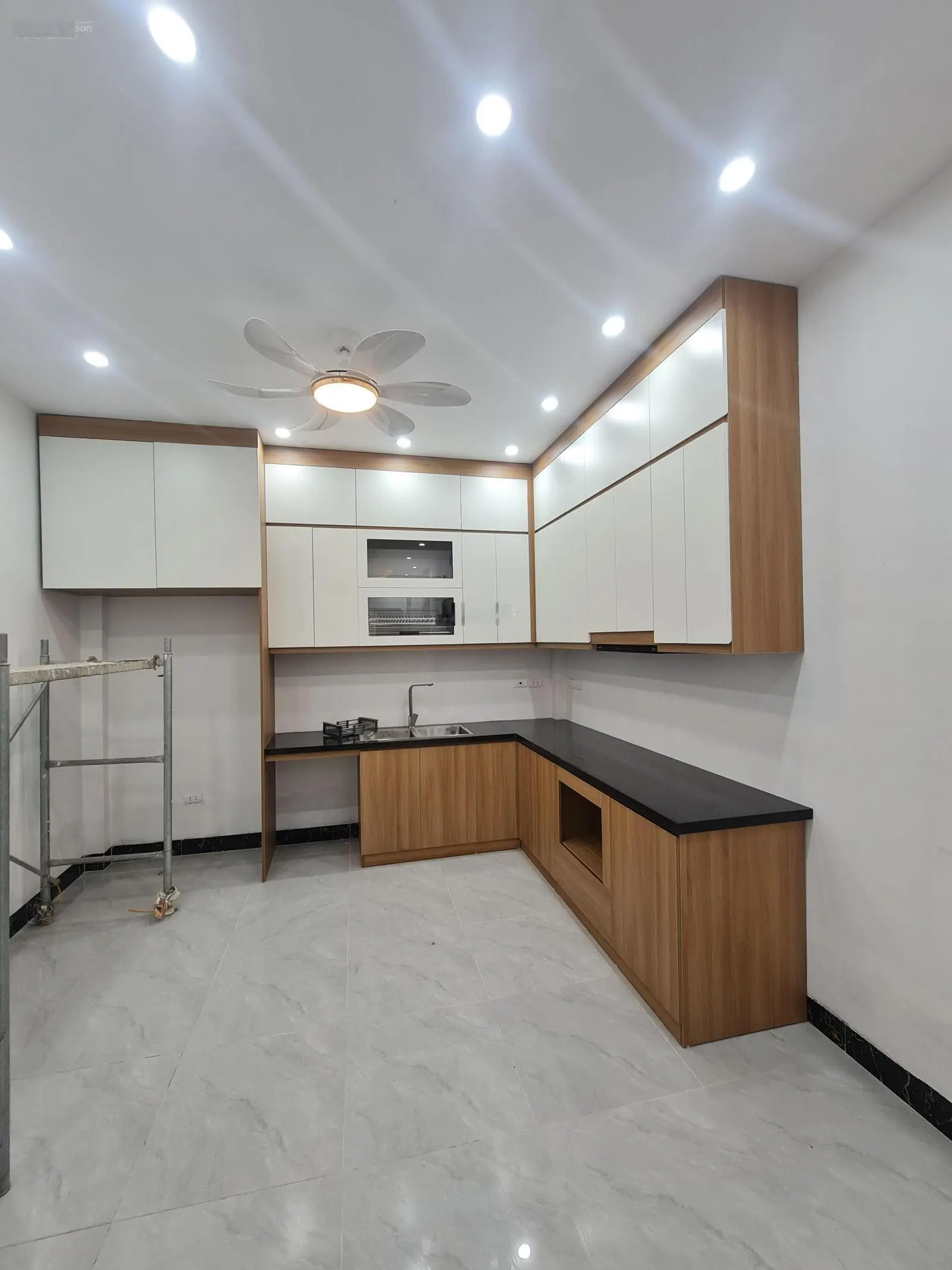 Duy nhất An Trai Vân Canh nhà 40m2 đường oto vào nhà ngõ thông ra 422B chỉ 50m giá nhỉnh 6 tỷ