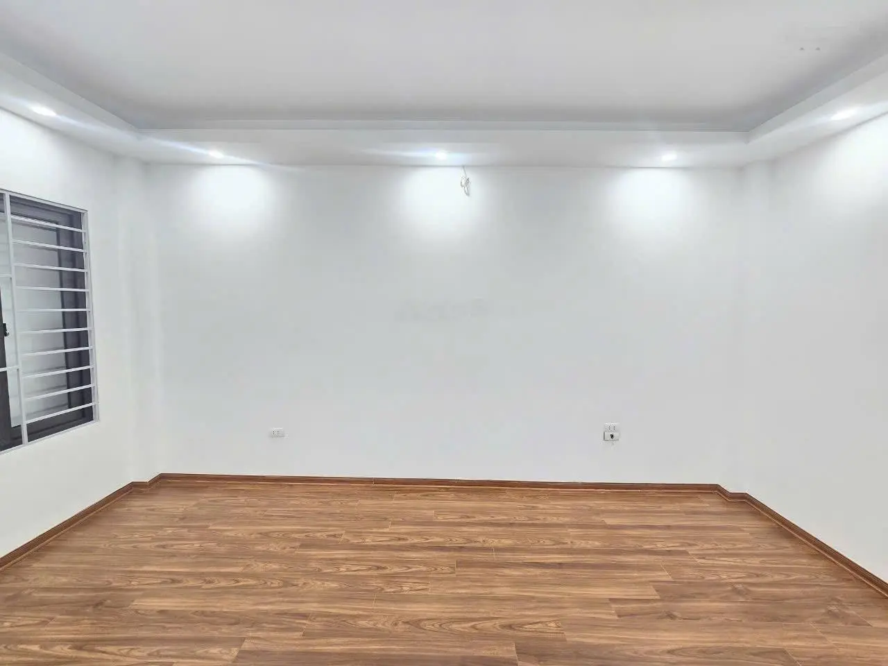 Cc bán nhà Vĩnh Quỳnh, Quỳnh Đô 47m2 x 4,5 tầng ô tô đỗ cạnh 0988913522