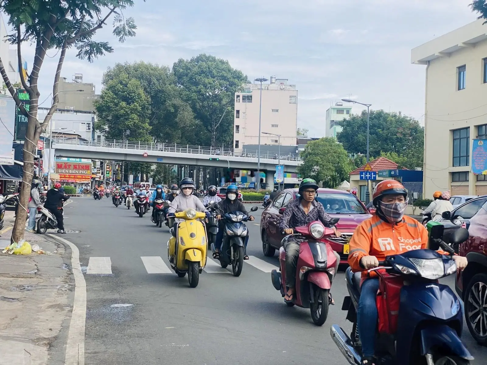 Ngợp giảm 1tỷ, bán rẻ nhà hẻm 1sẹc Thành Thái quận 10, giáp Q3, Q1, 62m2, 3tầng ngang 4m, nhỉnh 5tỷ