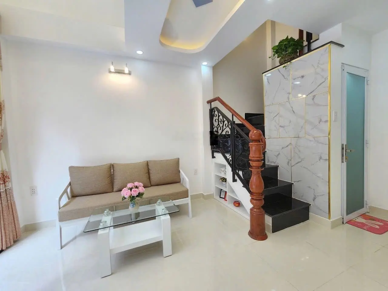 Ngay ĐH Hutech nhà 17m2 Chu Văn An, P12, Bình Thạnh, sổ hồng sẵn, hẻm 6m