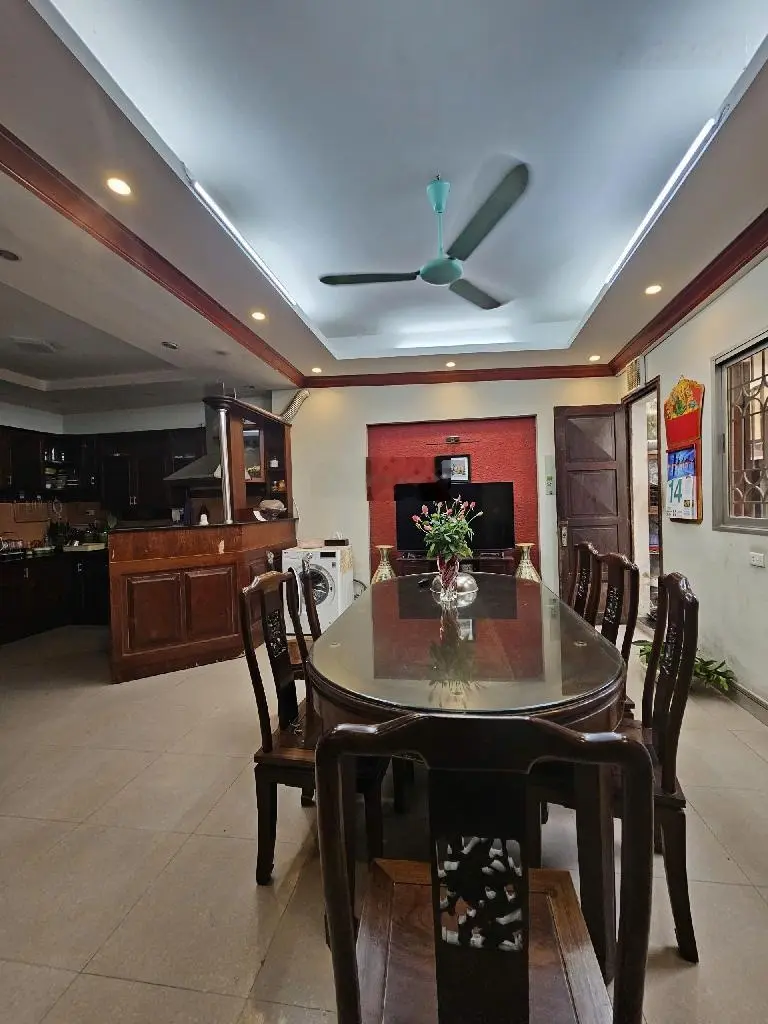 Bán biệt thự khu tổng cục chính trị, gần ngã tư Nguyễn Trãi - Nguyễn Xiển 169m2 - MT 8.6m - 41.5 tỷ