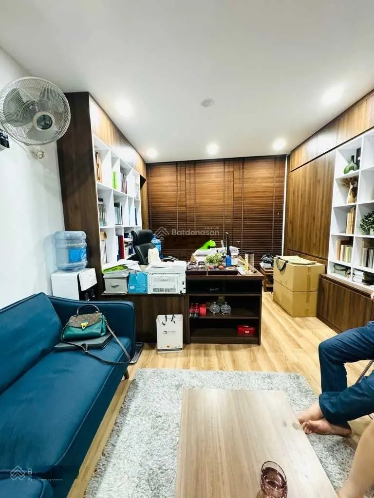 Siêu phẩm mặt phố Hoàng Hoa Thám - thang máy - lô góc 3 mặt - kinh doanh đỉnh, 35,3m2, giá 17,9 tỷ