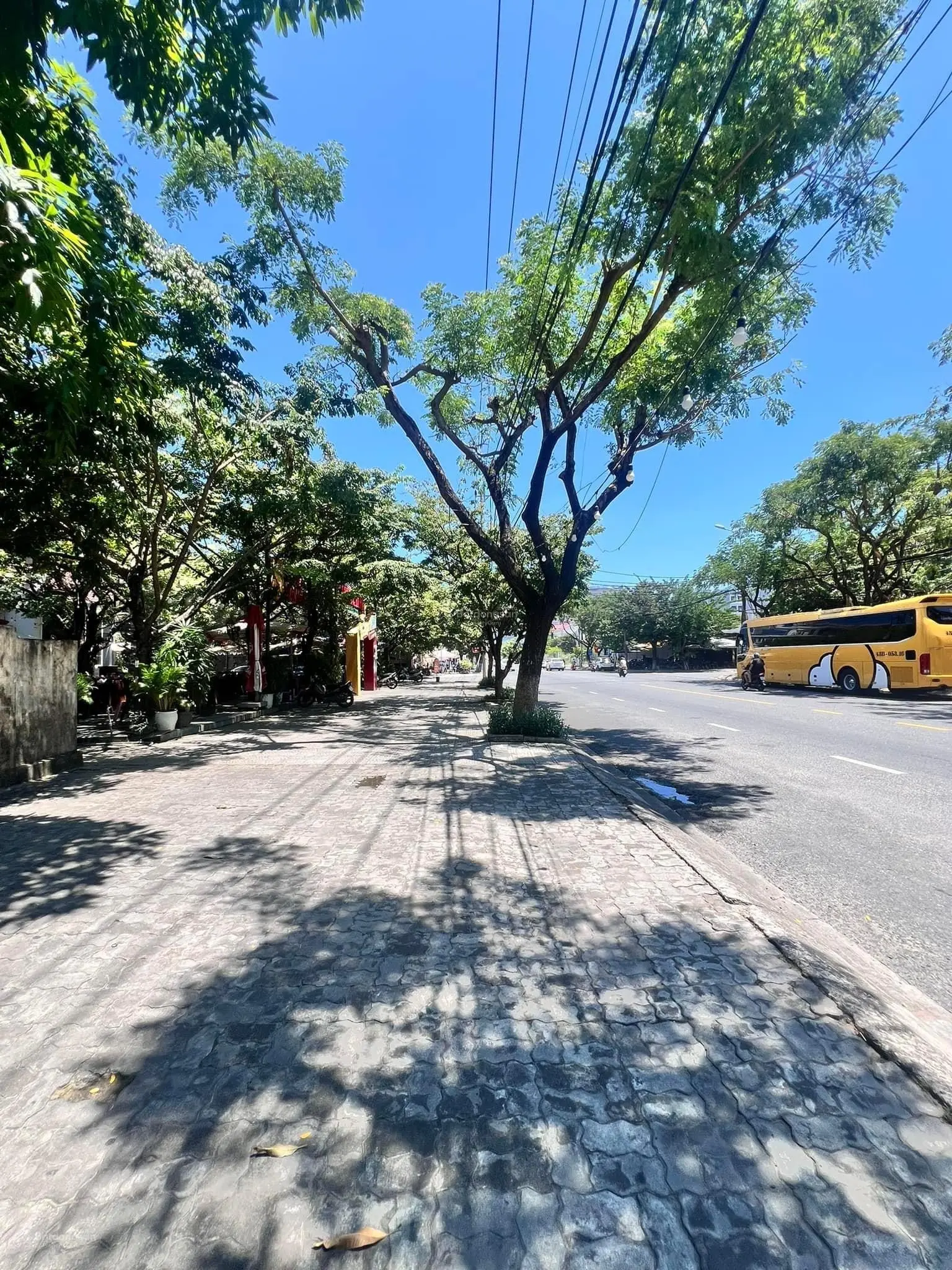 Đất mặt tiền du lịch Hồ Nghinh cần bán