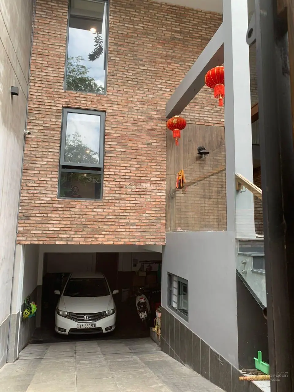Nhà 1 hầm 1 trệt 4 lầu sân thượng đường Tú Xương, Hiệp Phú, Quận 9. 123m2 giá 17 Tỷ TL