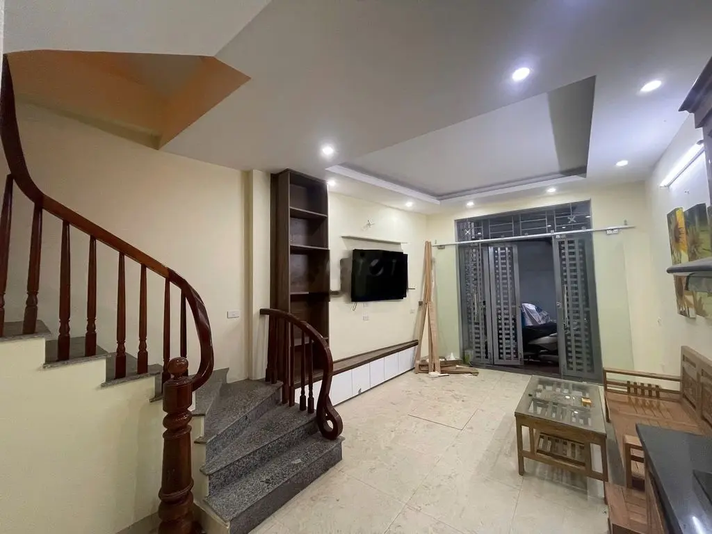 Nhà Bến Xe Tàu điện Yên Nghĩa 1008 Quang Trung 32m2*4T*3.95 Tỷ CTL