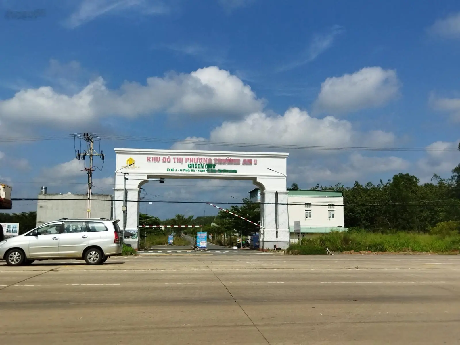 Rẻ gần nhất Phương Trường An 5 Phú giáo đường nhánh